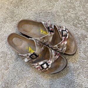 Floral Sandals - Brown and Pink